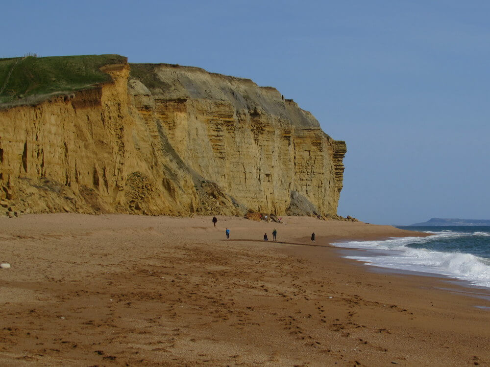 伯顿布拉德斯托克(Burton Bradstock)